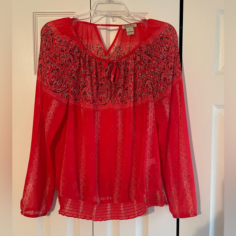 Lucky Brand Red Print blouse with tie and with smocked bottom size M